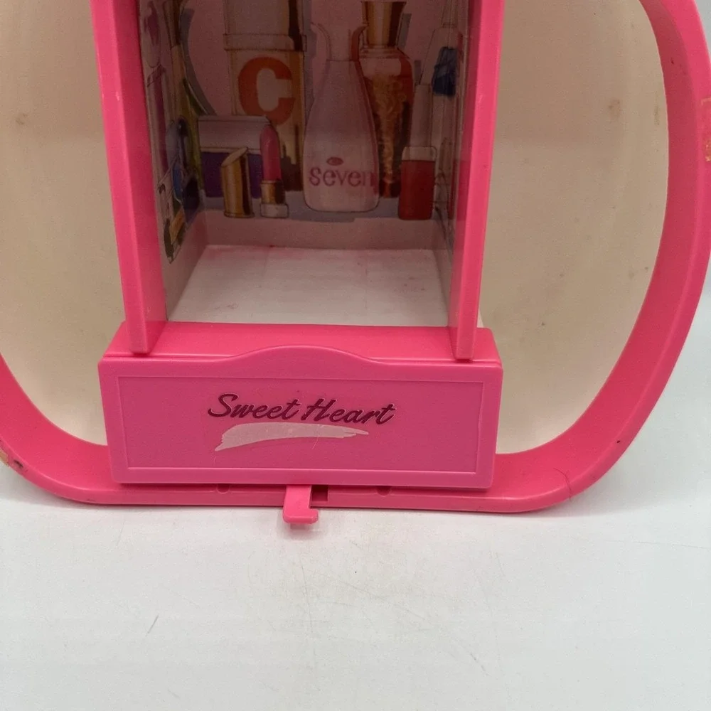 Radio Shack Sweetheart Vanity Case  Vintage